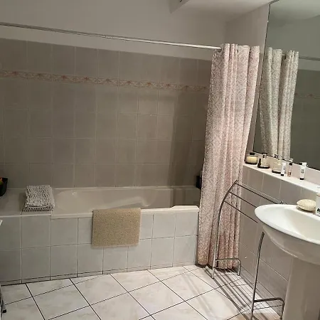 Avec Vue Panoramique Sur La Cite Medievale B&B 3*