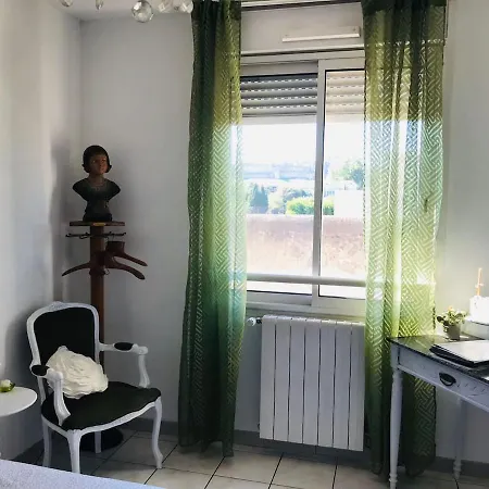 Avec Vue Panoramique Sur La Cite Medievale 3*